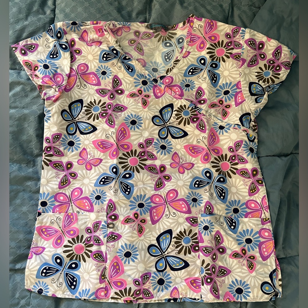 Butterfly scrub top
